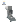 Bucket lifter conveyor for packing machine